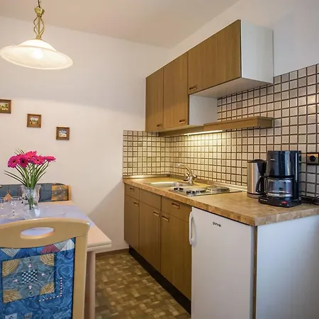 Renate Iii Apartamento